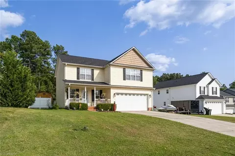 114 Coral Ln, Thomasville, NC 27360