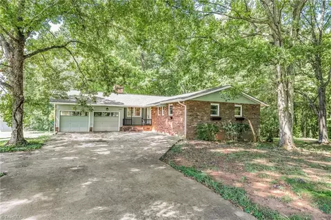 4600 Warner Rd, Pfafftown, NC 27040