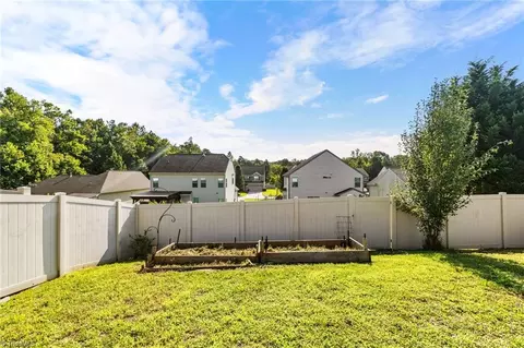 6744 Maize Dr, High Point, NC 27265 photo 6