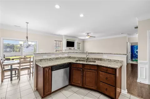 6744 Maize Dr, High Point, NC 27265 photo 13