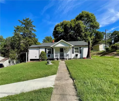116 Vance Ct, Winston Salem, NC 27105