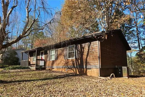 221 Mill Ridge Rd, North Wilkesboro, NC 28659