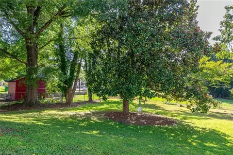 706 Oakview Rd, High Point, NC 27265 photo 44