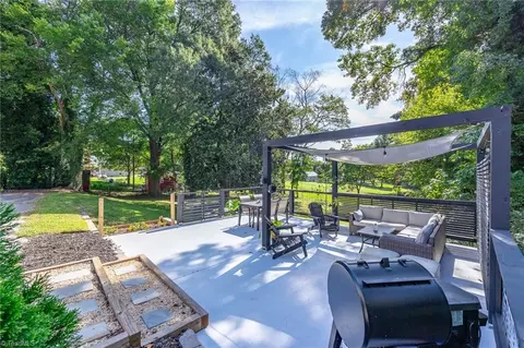 706 Oakview Rd, High Point, NC 27265 photo 43