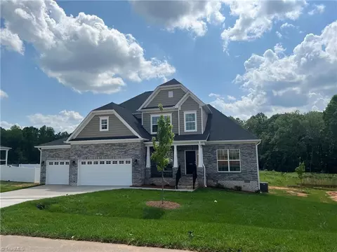 1081 Luna Creek Ct #27, Kernersville, NC 27284