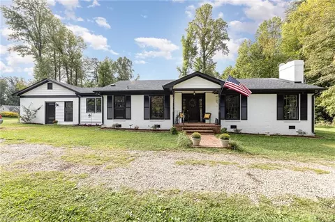 6101 Ballinger Rd, Greensboro, NC 27410