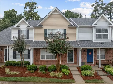 265 Malamute Ln, Greensboro, NC 27407