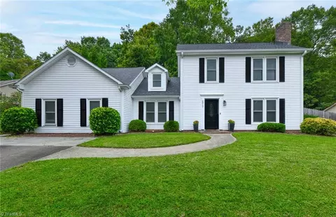 6812 River Hills Dr, Greensboro, NC 27410