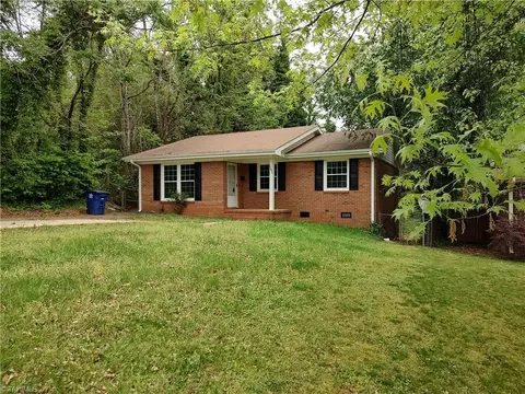 1263 Tredwell Dr, Winston Salem, NC 27103
