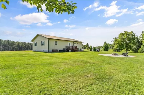 577 Jericho Rd, Harmony, NC 28634 photo 25