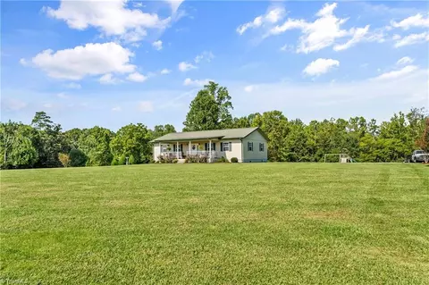 577 Jericho Rd, Harmony, NC 28634 photo 28