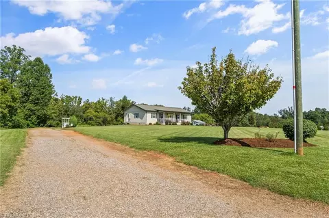 577 Jericho Rd, Harmony, NC 28634 photo 30