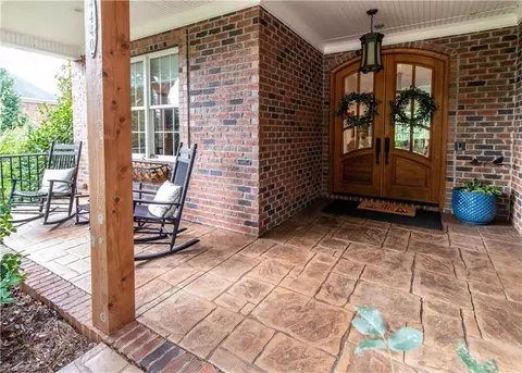4440 Pebble Lake Dr, Pfafftown, NC 27040