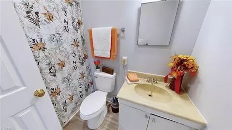 910 Forrest St, High Point, NC 27262 photo 18