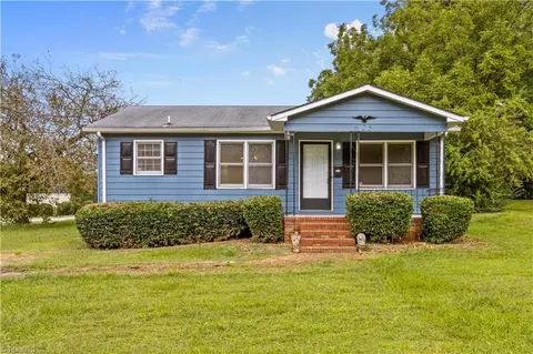 628 Caldwell St S, Salisbury, NC 28144