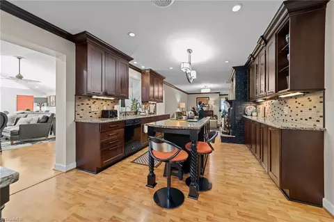 1806 Sharpe Rd, Greensboro, NC 27406