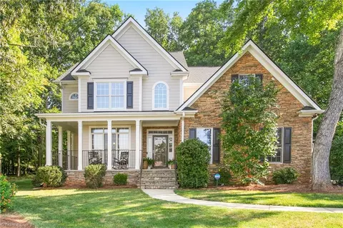 609 Everglades Dr, Mebane, NC 27302