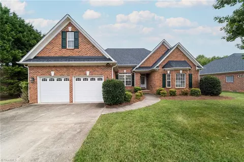 285 Kristi Glen Ct, Kernersville, NC 27284
