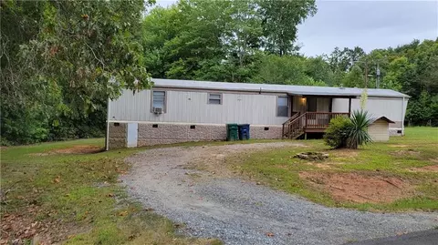 332 Kennon Rd, Ruffin, NC 27326 photo 2