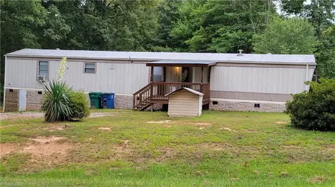 332 Kennon Rd, Ruffin, NC 27326