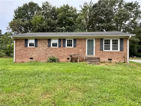 292 Raymond Clodfelter Rd, Lexington, NC 27292