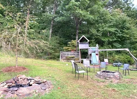140 Flagstone Way, Lowgap, NC 27024 photo 14