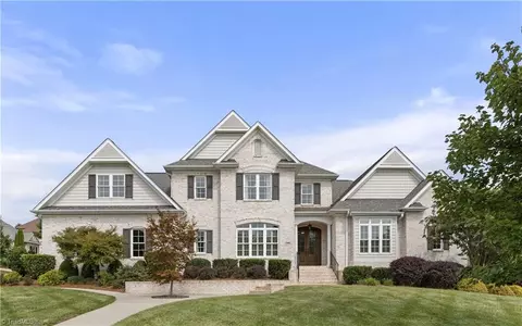 793 Brookberry Farm Cir, Winston Salem, NC 27106
