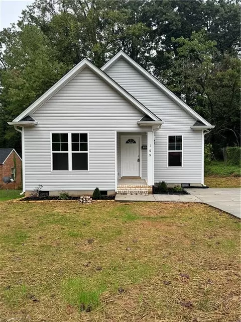 169 Clayton St, Winston Salem, NC 27105
