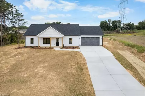 242 Williams Meadow Ln, Winston Salem, NC 27127