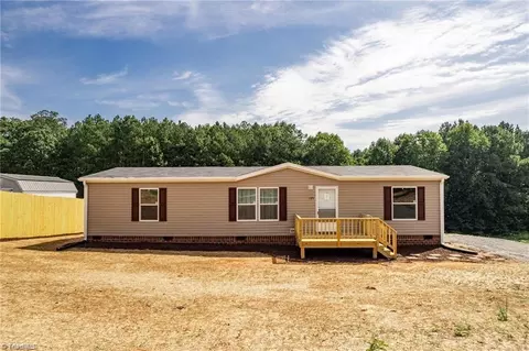 21 Tippy Dr, Stony Point, NC 28678