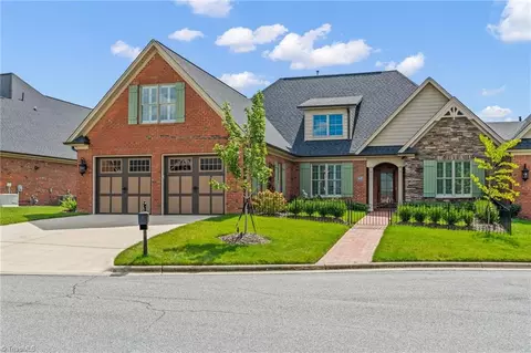 1645 Linton Ct, High Point, NC 27262