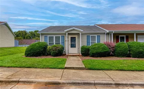 1445 Bailey Cir, High Point, NC 27262 photo 3