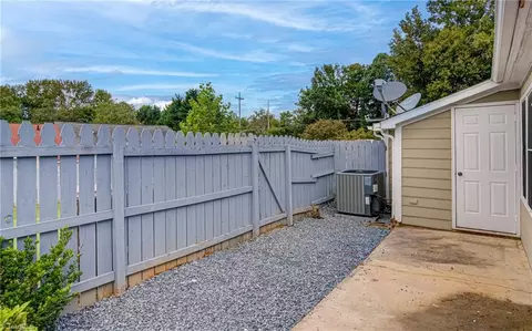 1445 Bailey Cir, High Point, NC 27262 photo 16