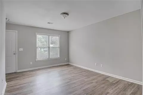1445 Bailey Cir, High Point, NC 27262 photo 5