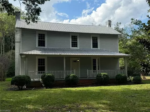 1330 Ridge St W, Ramseur, NC 27316
