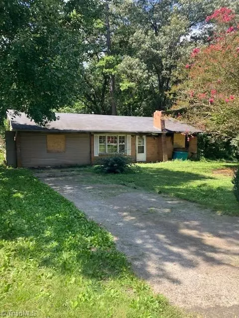 608 Pine Tree Es Dr, Salisbury, NC 28144