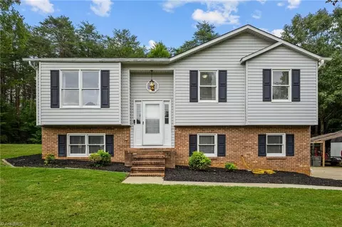 Exterior - 133 Walter Ln, King, NC 27021 photo 5 of 14