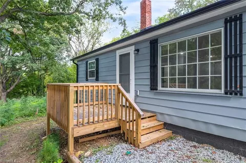 Exterior - 1261 Dixie Pl, High Point, NC 27260 photo 2 of 7