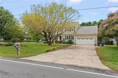 4001 Braddock Rd, High Point, NC 27265 photo 2