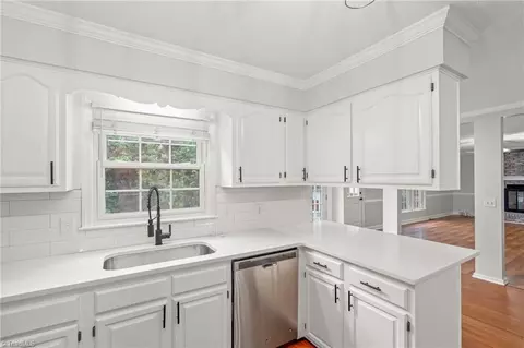 4001 Braddock Rd, High Point, NC 27265 photo 10