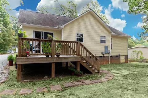 Exterior - 105 Fall St, Richfield, NC 28137 photo 3 of 4