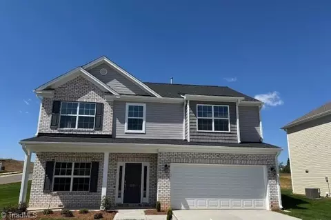 3573 River Farm Dr #335, Kernersville, NC 27284