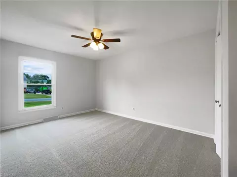 6033 Stone Bluff Dr, Clemmons, NC 27012 photo 5