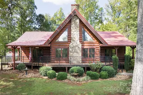 303 Lakeview Rd, Mocksville, NC 27028