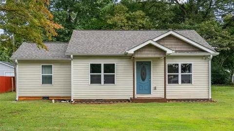 1106 Barham Rd, Greensboro, NC 27455