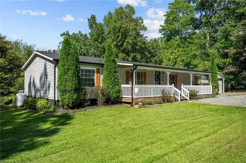 313 Massey Rd, Mount Airy, NC 27030