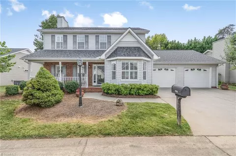 5204 Old Plantation Cir, Winston Salem, NC 27104