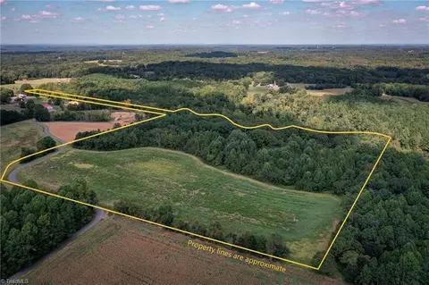 219 Buck Seaford Rd, Mocksville, NC 27028