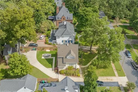 412 Edgedale Dr, High Point, NC 27262 photo 34