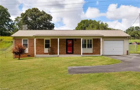 920 Lamond Ct, Winston Salem, NC 27101